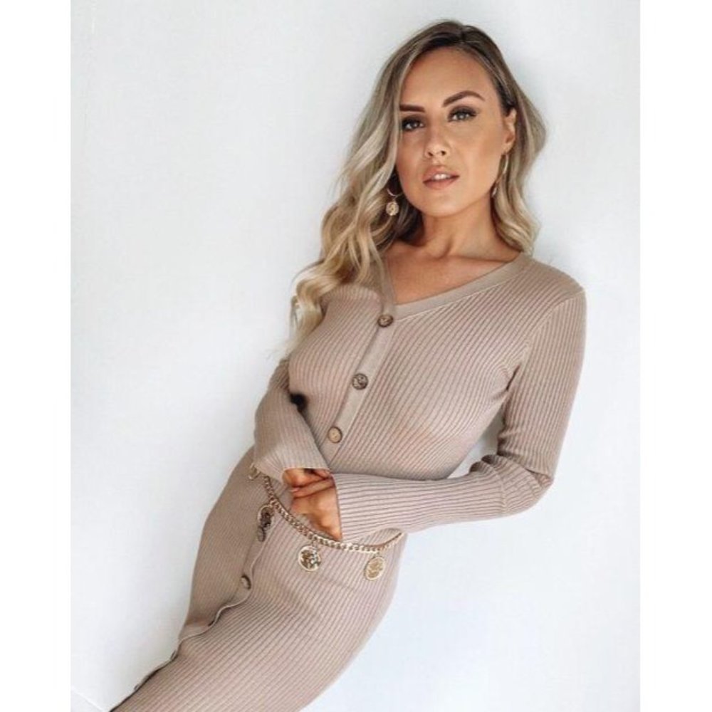 Sophia Knitted Long Sleeve Midi Dress with Buttons